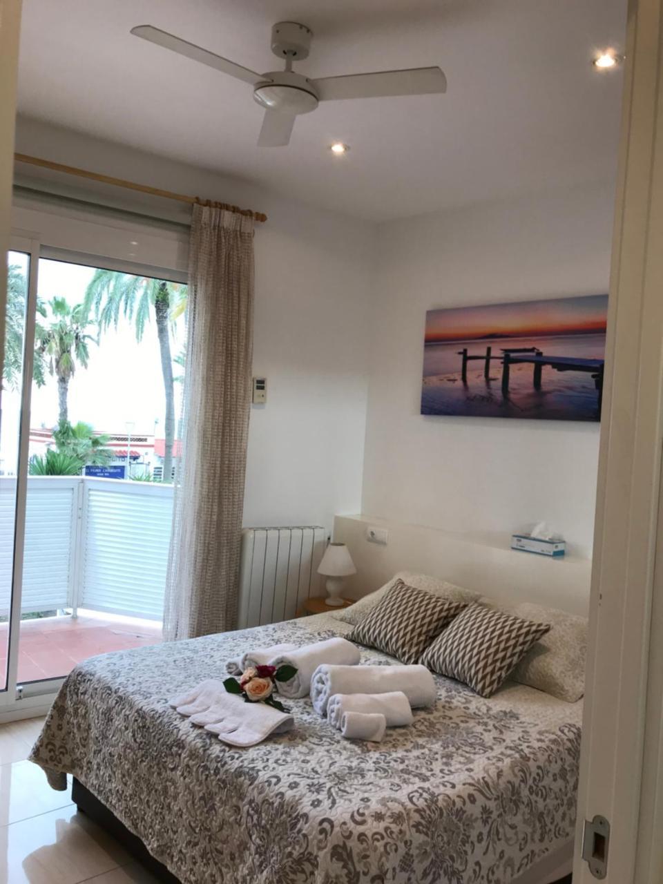 Sitges Seafront Ribera Apartment Екстер'єр фото
